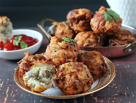 Easy Ulli Vada Kerala Onion Pakodas Fritters