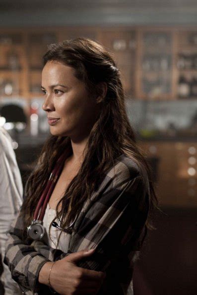 Falling Skies Falling Skies Foto Moon Bloodgood Foto Sobre