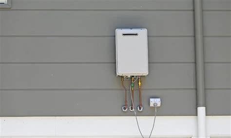 Pros And Cons Of Tankless Hot Water Systems