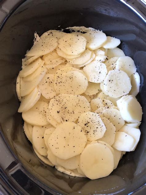 Martha Stewarts Slow Cooker Scalloped Potatoes Recipe Crockpot Recipes Slow Cooker Slow