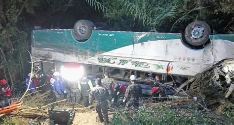 Ecuador Accidente Vehícular Deja 11 Muertos Y 25 Heridos Mundo Correo