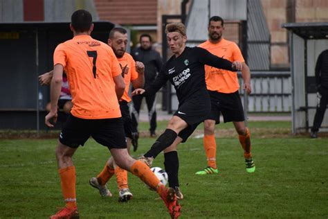 Actualité La réserve reprendra le 5 février en coupe club Football