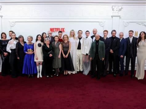 Netflix: 'The Crown' cast celebrates series finale with mixed emotions ...