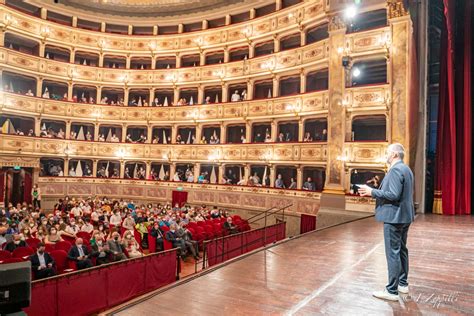 Sabato Al Teatro Dellaquila Di Fermo La A Edizione Della Pagella D