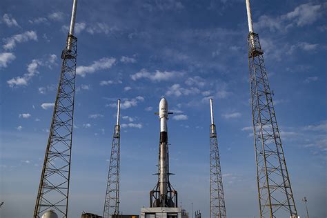 Falcon 9 Launches O3b Mpower B Photos