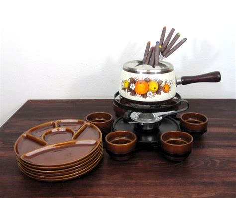 Vintage Fondue Set With 6 Plates And Bowls Retro Full