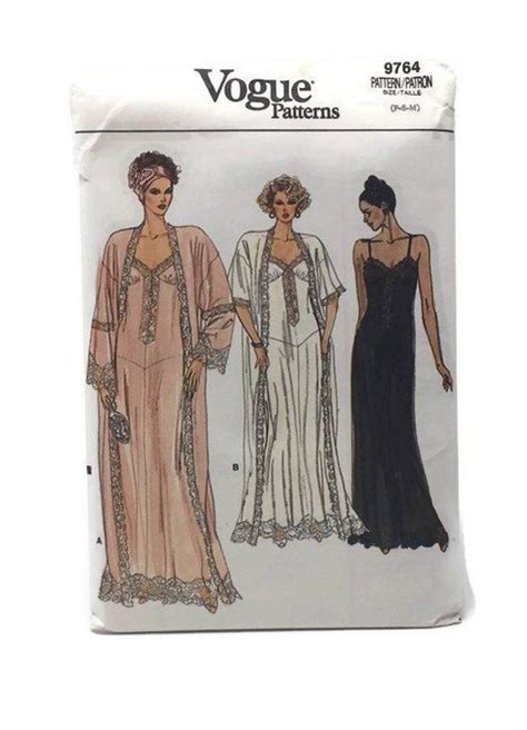 Vogue Vintage Nightgown Robe Pattern Sizes P S M Uncut