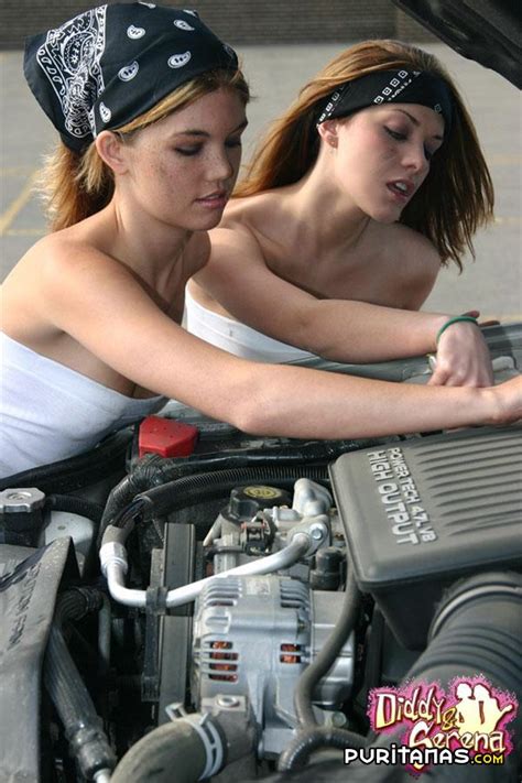 Two Very Hot Mechanics Puritanas