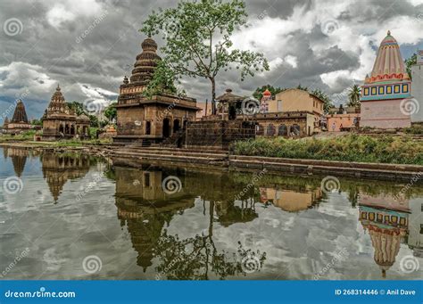 Picturesque Wai Village Temples on Bank of Krishna River Editorial Photo - Image of village ...