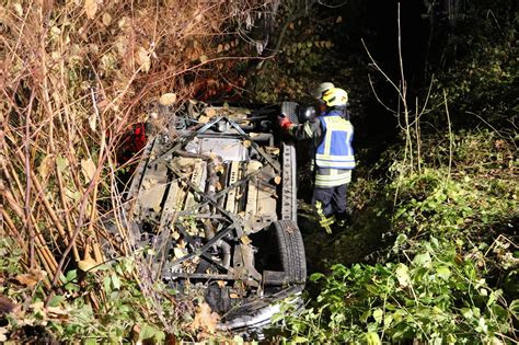 Betrunken Am Steuer Auto Landet In Bach Bei Scheidegg Auf Dem Dach