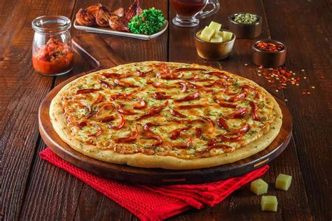 Order Caramelized Onion Pizza Medium Online From Ovenstory