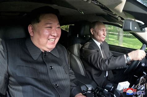 プーチン氏が金正恩氏に贈った高級車「部品は韓国製」 ロイター報道 毎日新聞