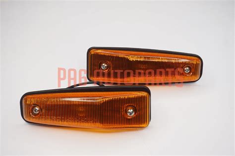 Daihatsu Charade G Side Turn Signal Side Marker Lamps Assy