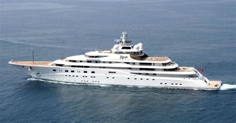 Leonardo-DiCaprio-Yacht - Adventure Crunch