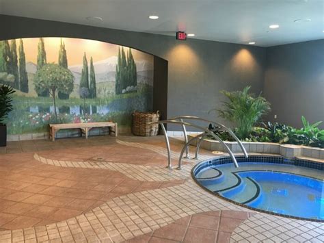 Top 10 Reasons to Stay at Grandover Resort Greensboro - GVD
