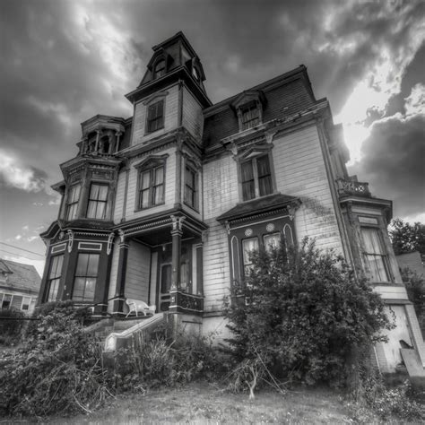 How the S.K. Pierce Mansion Became One of the Most Haunted Homes in ...