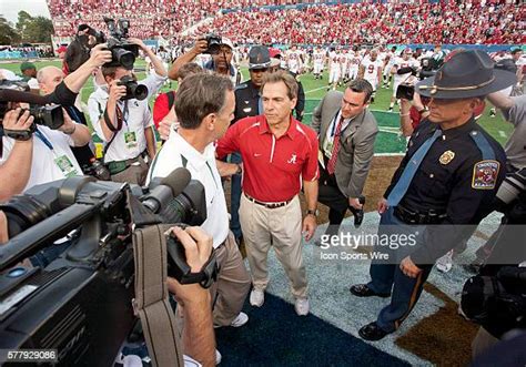 67 Nick Saban Michigan State Photos & High Res Pictures - Getty Images