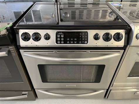 997 Cuisinière encastrable FRIGIDAIRE PROFESSIONAL Slide In Stove