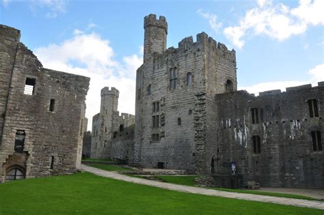 Caernarfon Castle (Caernarfon) - Visitor Information & Reviews