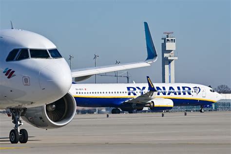 Ryanair Streicht Flugverbindungen Ab Berlin Travelbook