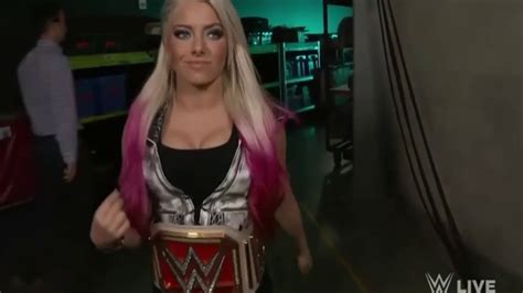 Alexa Bliss Entrance Raw Sept 252017 Youtube