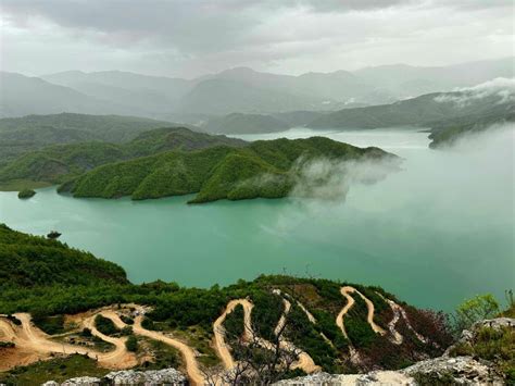 Desde Tirana Excursión de un día al Lago Bovilla y al Monte Gamti