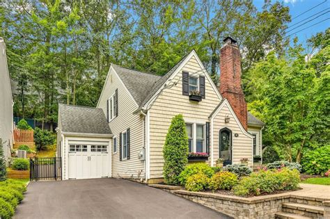 72 Abbott Dr, Halesite, NY 11743 | Trulia