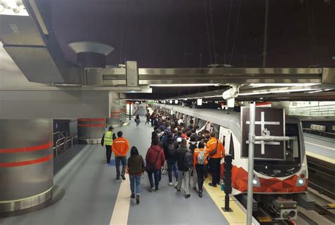 Ecuador Desmanes Al Inicio De Operaci N Del Metro En Quito