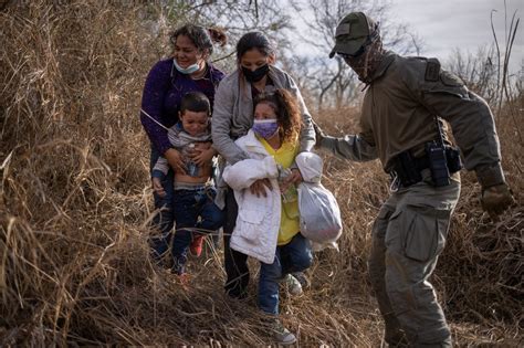 Ice Arrests Deportations Plummet As Border Crisis Spirals