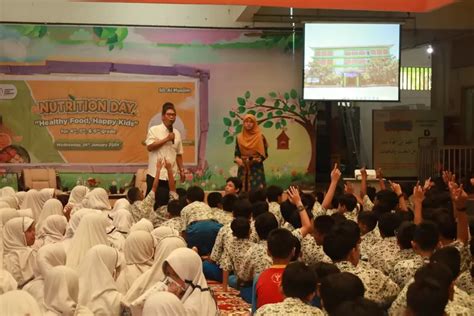 Peringati Hari Gizi Siswa SD Al Muslim Melakukan Gerakan Sarapan Sehat