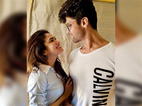 Kushal Tandon Apologizes To Ex-Girlfriends On Instagram;This Is What ...