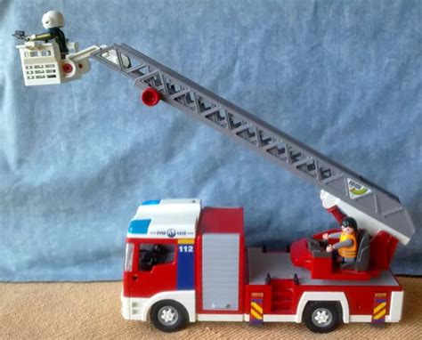 LOT PLAYMOBIL CAMION pompier 4820 A grande échelle pompiers