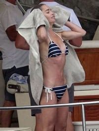 Emilia Clarke Sick In Candid Bikini Pics