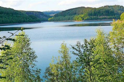 Wanderung führt an der Talsperre in Nonnweiler vorbei