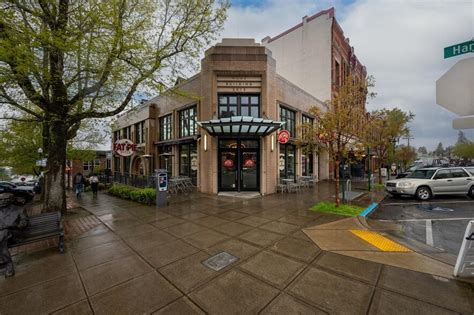 1011 Harris Ave Bellingham WA 98225 Architectural Award Winning