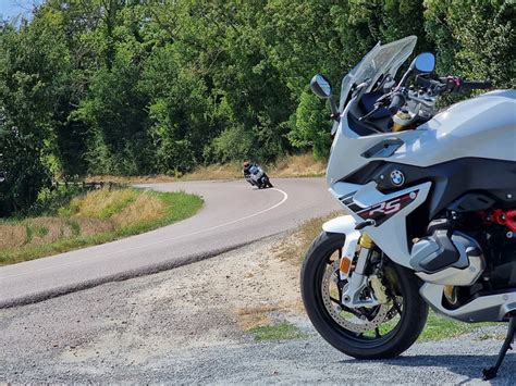 Comparatif Honda NT1100 Vs BMW R1250 RS impériale ou impérieuse