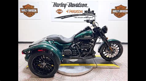 Harley Davidson Freewheeler Flrt Alpine Green Vivid Black Youtube