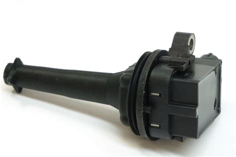 Volvo Ignition Coil With Spark Plug Connector Bosch 0 221 604 008