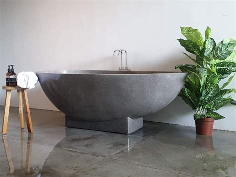 70 Contemporary Oval Freestanding Stone Resin Soaking Bathtub In Gray