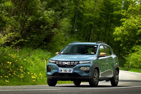 Dacia welcomes low-cost European BEV competition