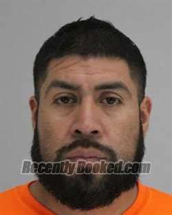 Recent Booking Mugshot For Oscar Cadenasalazar In Dallas County Texas