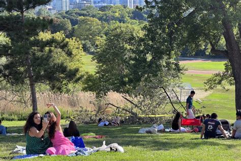 Spring Has Arrived In Toronto Heres When Parks Washrooms Will Open