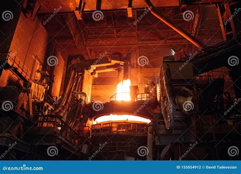 Fusi N Del Metal En Una Planta Sider Rgica Temperatura Alta En El Horno