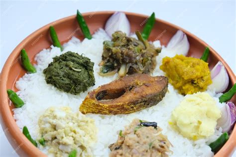 Premium Photo A Plate Of Panta Ilish Bengali New Year Festive Dish