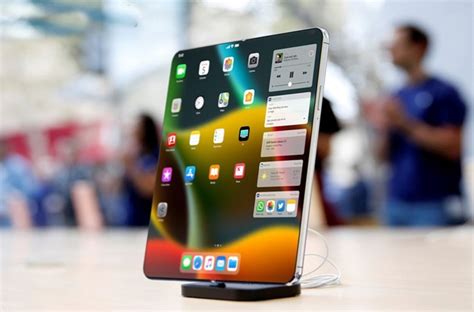 Apple Preparing To Launch An 8 Inch Foldable IPhone In 2023 Claims Analyst