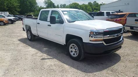 2017 Chevy Silverado 1500 Crew Cab Work Truck Summit White Intro