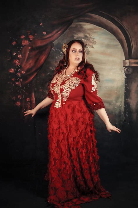 Shooting Inspir Femme Ronde En Robe Traditionnelle Chinoise Qipao