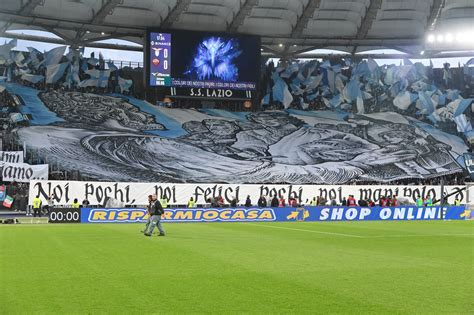 Lazio Roma Spettacolo In Curva Le Coreografie Del Derby