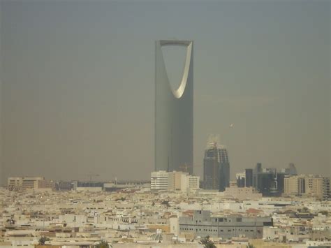 Al Mamlaka Tower by ehmoy on DeviantArt