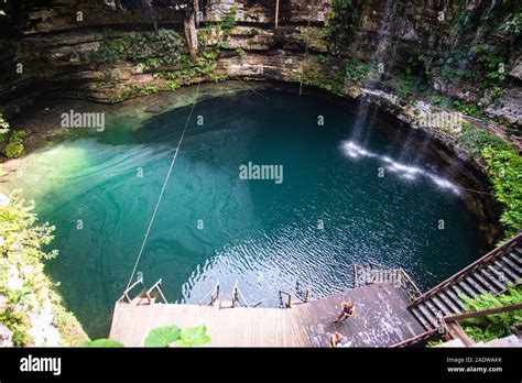 Cenote saamal hi-res stock photography and images - Alamy